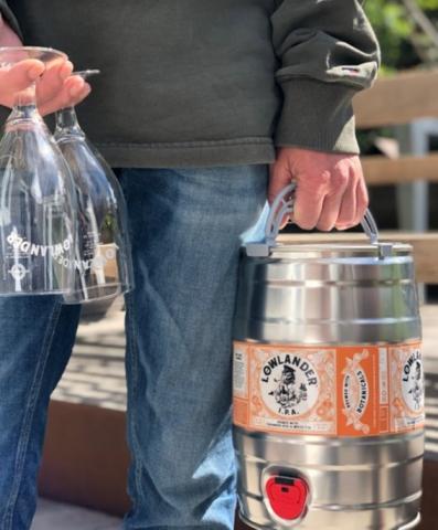 lowlander ipa tapvat en glazen